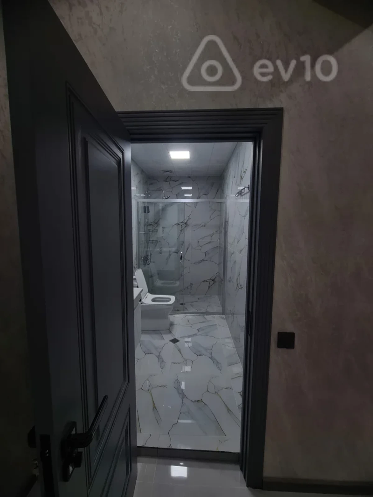 Kirayə verilir 2 otaqlı yeni tikili 70 m²