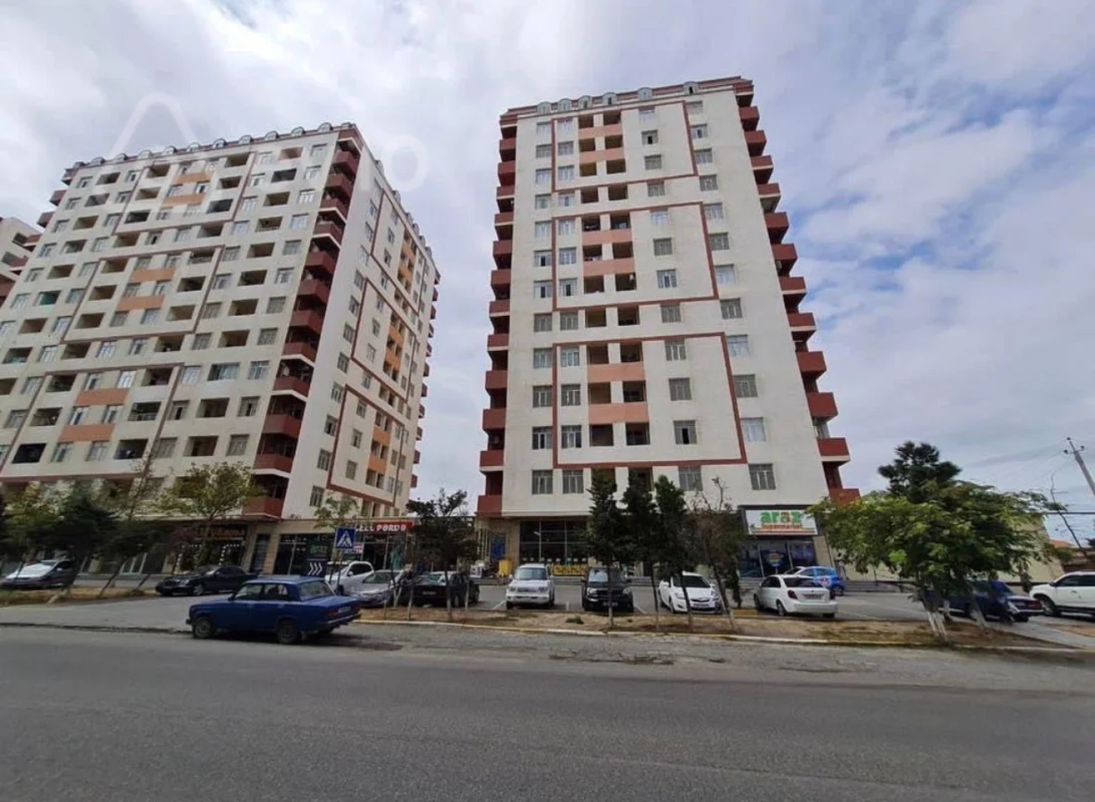 Satılır 3 otaqlı yeni tikili 92 m²