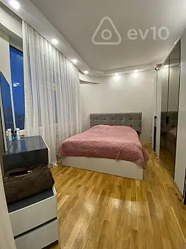 Satılır 3 otaqlı yeni tikili 85 m²