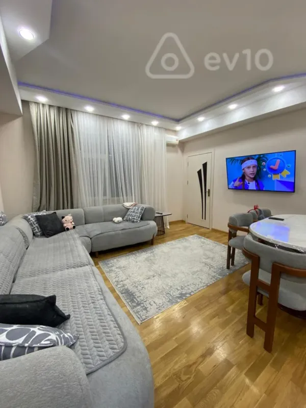 Satılır 3 otaqlı yeni tikili 85 m²