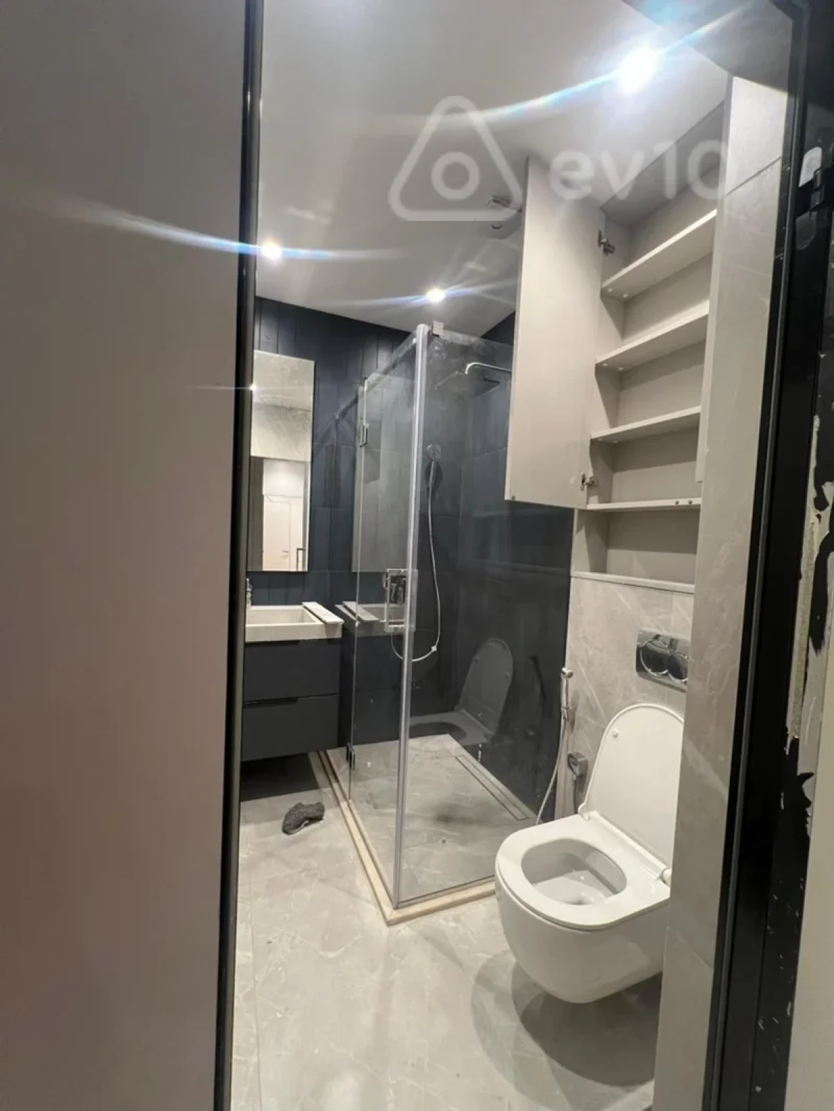 Satılır 3 otaqlı yeni tikili 110 m²