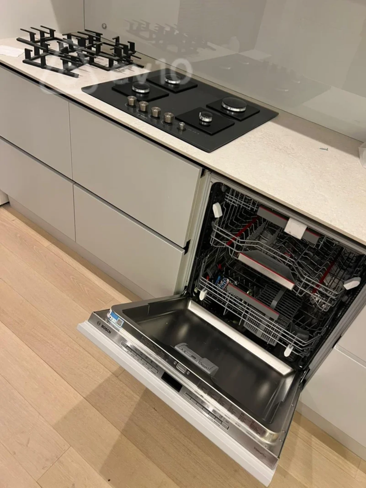 Satılır 3 otaqlı yeni tikili 110 m²