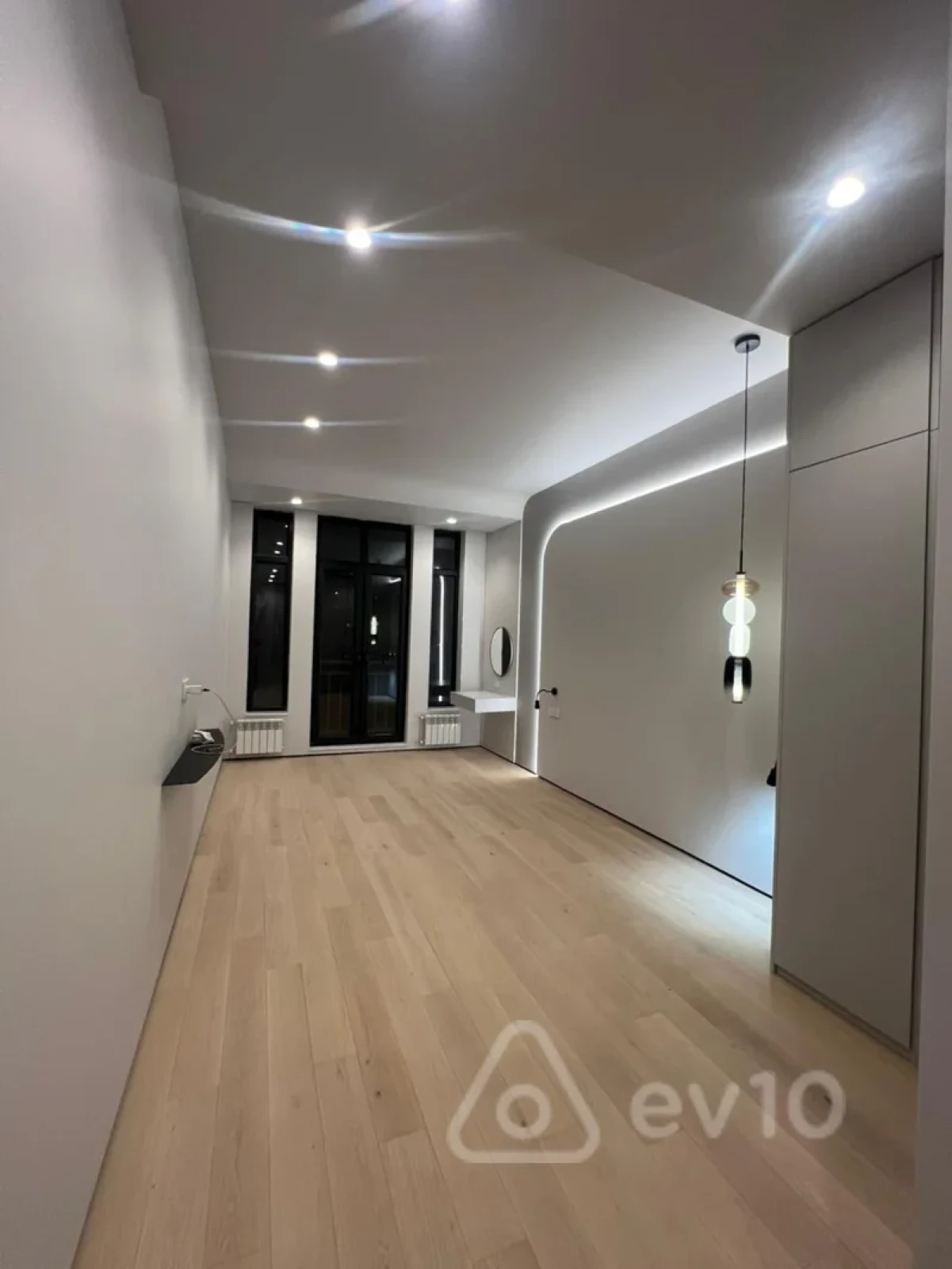 Satılır 3 otaqlı yeni tikili 110 m²