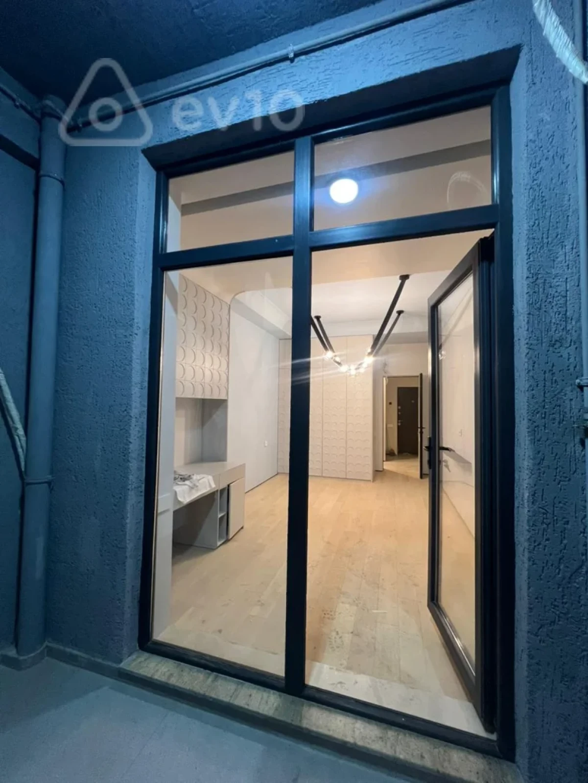 Satılır 3 otaqlı yeni tikili 110 m²