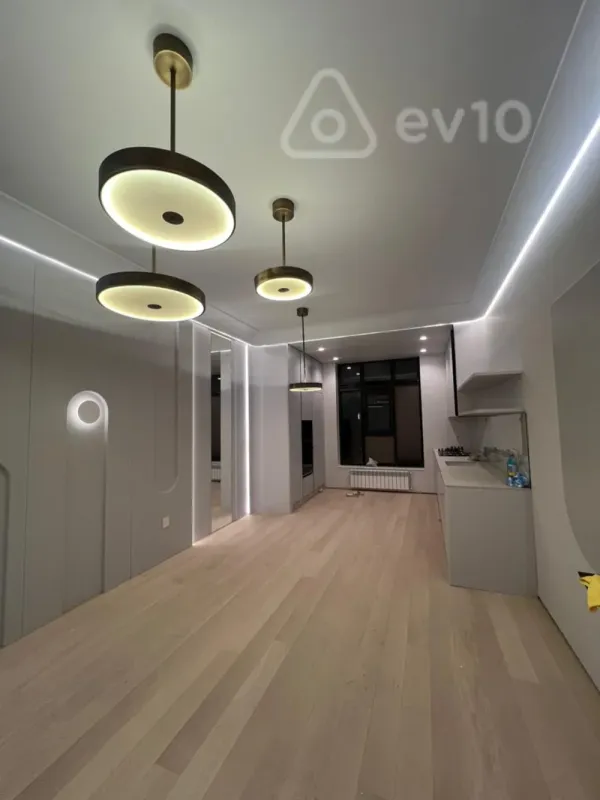 Satılır 3 otaqlı yeni tikili 110 m²