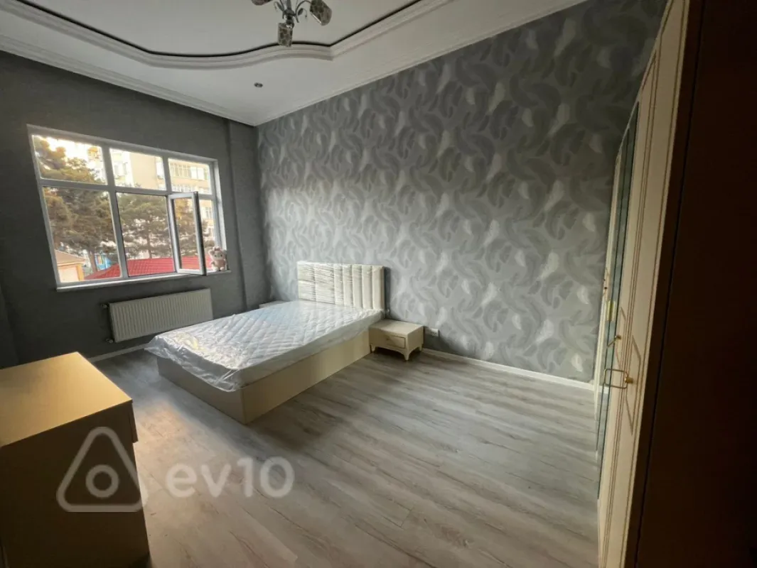 Kirayə verilir 2 otaqlı yeni tikili 88 m²