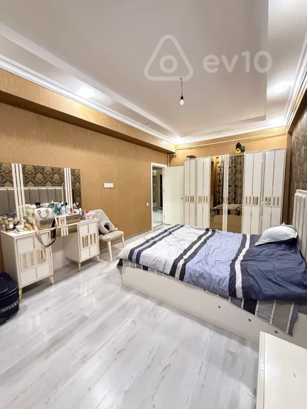 Kirayə verilir 2 otaqlı yeni tikili 75 m²