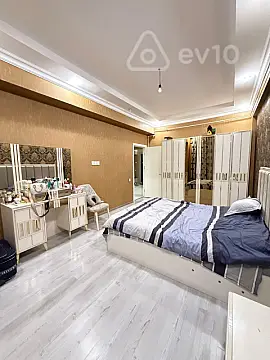 Kirayə verilir 2 otaqlı yeni tikili 75 m²