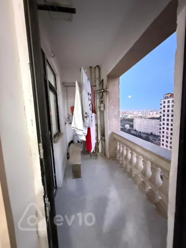 Kirayə verilir 2 otaqlı yeni tikili 75 m²