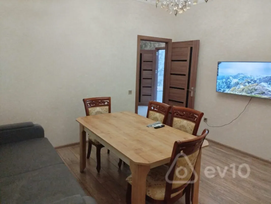 Kirayə verilir 2 otaqlı yeni tikili 64 m²