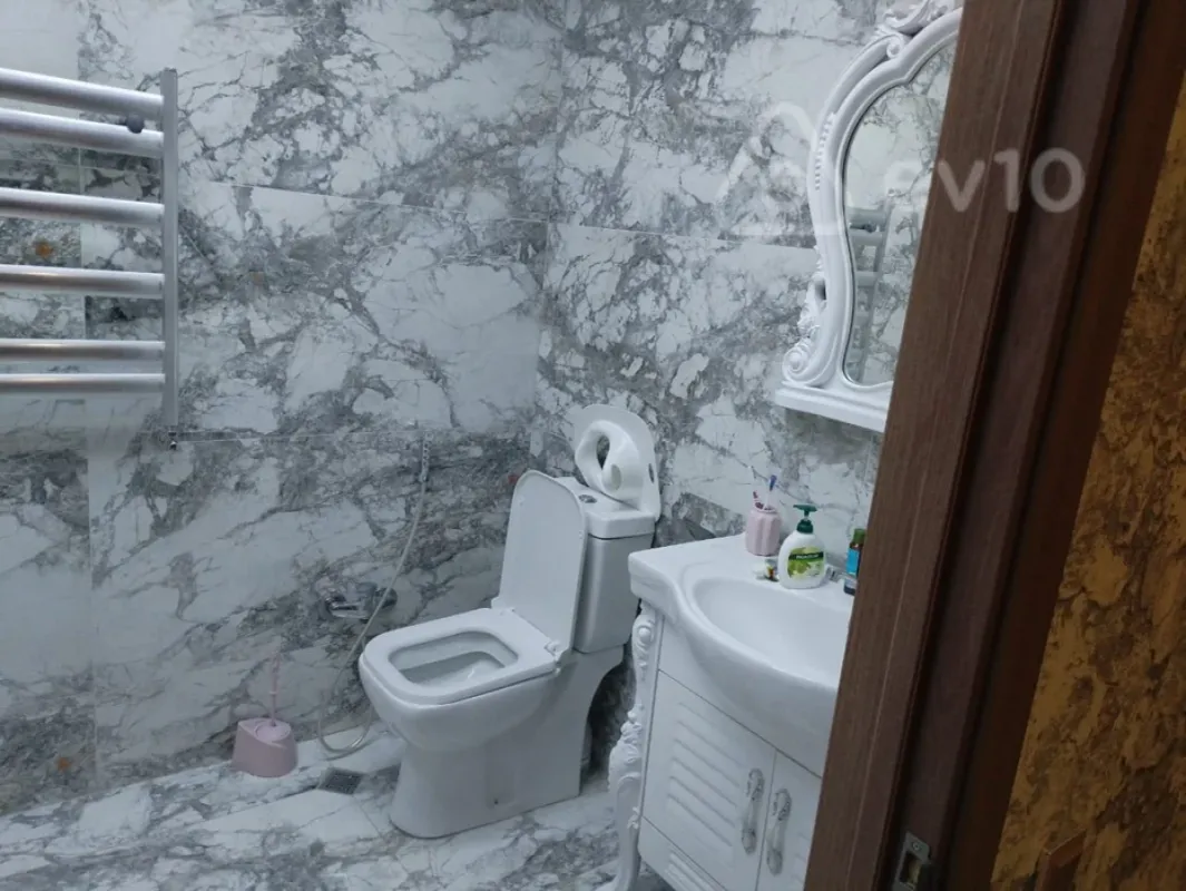 Kirayə verilir 2 otaqlı yeni tikili 64 m²