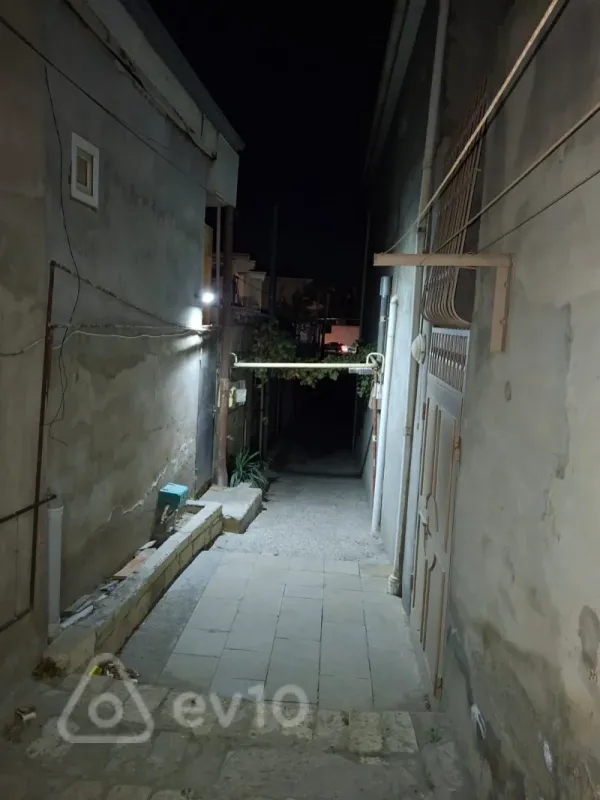 Kirayə verilir 1 otaqlı həyət evi 25 m²