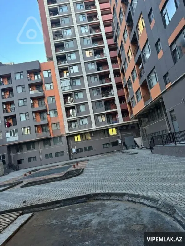 Kirayə verilir 2 otaqlı yeni tikili 75 m²