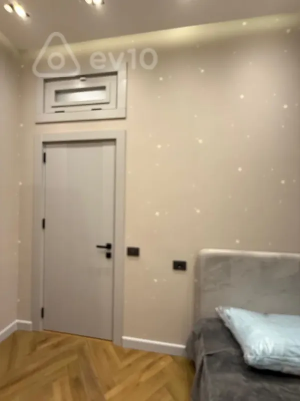 Kirayə verilir 3 otaqlı yeni tikili 75 m²