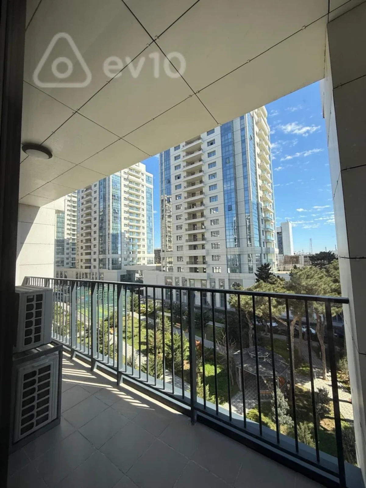 Kirayə verilir 3 otaqlı yeni tikili 75 m²