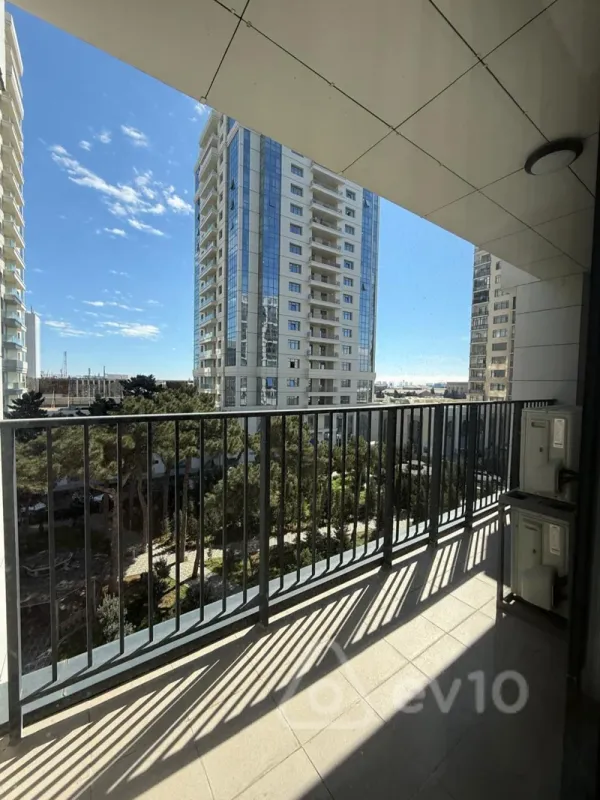 Kirayə verilir 3 otaqlı yeni tikili 75 m²