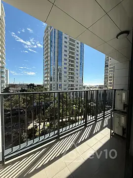 Kirayə verilir 3 otaqlı yeni tikili 75 m²