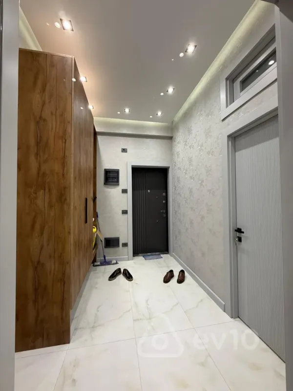 Kirayə verilir 3 otaqlı yeni tikili 75 m²