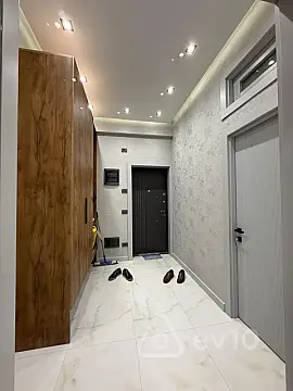 Kirayə verilir 3 otaqlı yeni tikili 75 m²