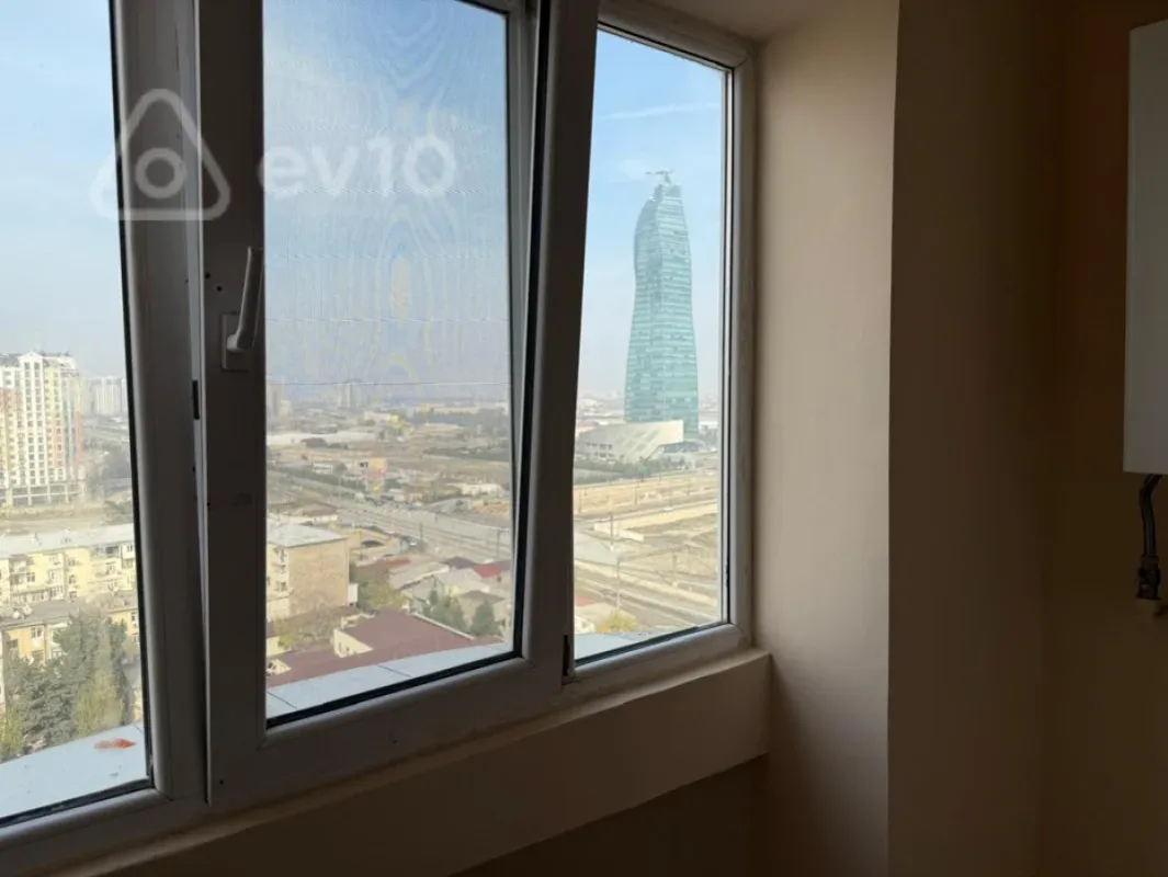 Kirayə verilir 2 otaqlı yeni tikili 65 m²