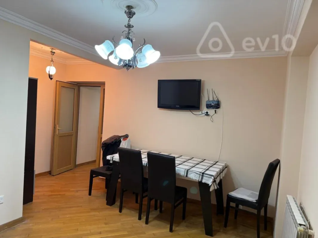 Kirayə verilir 2 otaqlı yeni tikili 65 m²