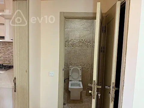 Kirayə verilir 2 otaqlı yeni tikili 65 m²