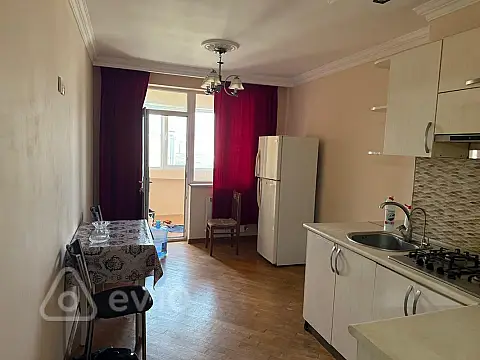 Kirayə verilir 2 otaqlı yeni tikili 65 m²