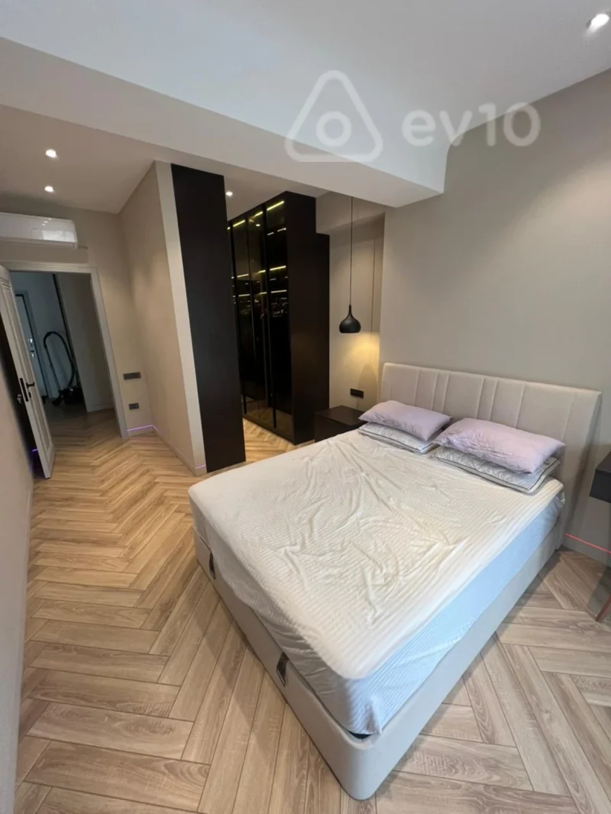 Kirayə verilir 2 otaqlı yeni tikili 85 m²