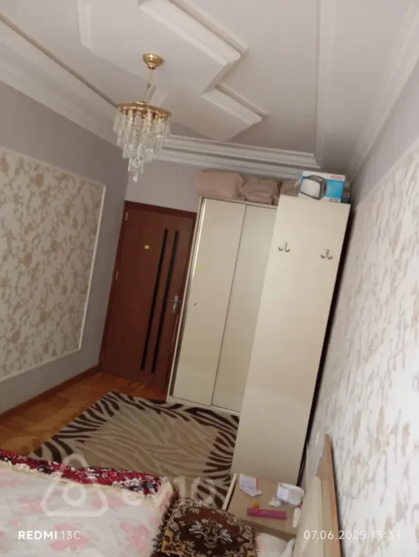 Satılır 2 otaqlı köhnə tikili 55 m²