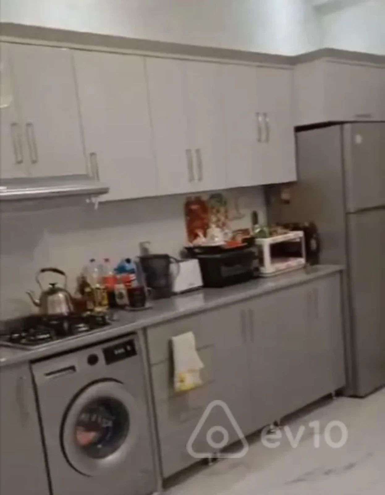 Kirayə verilir 2 otaqlı yeni tikili 90 m²