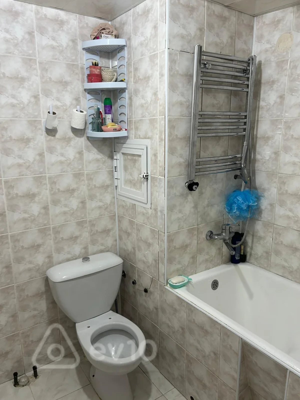 Satılır 2 otaqlı köhnə tikili 56 m²