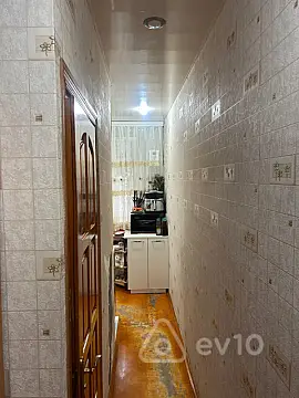 Satılır 2 otaqlı köhnə tikili 56 m²