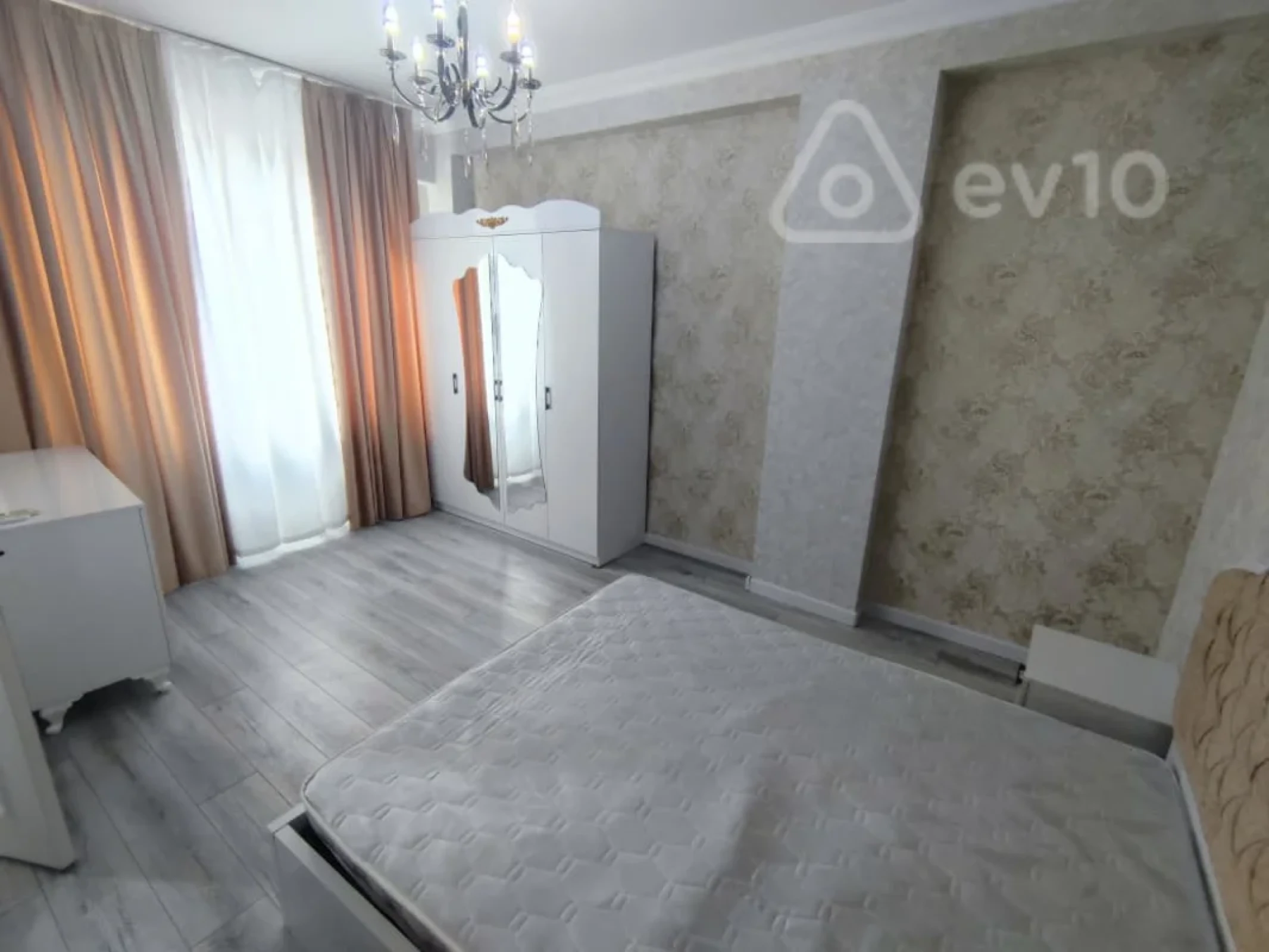 Kirayə verilir 3 otaqlı yeni tikili 90 m²