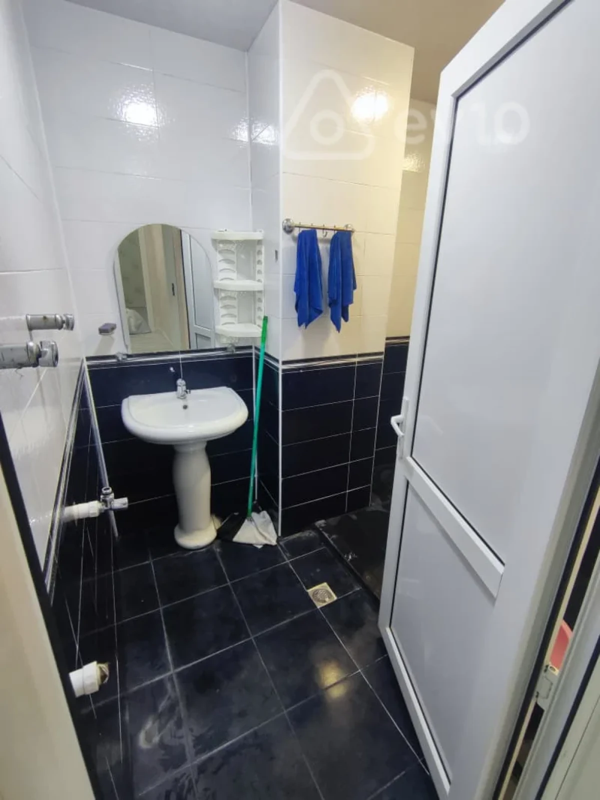 Kirayə verilir 3 otaqlı yeni tikili 90 m²