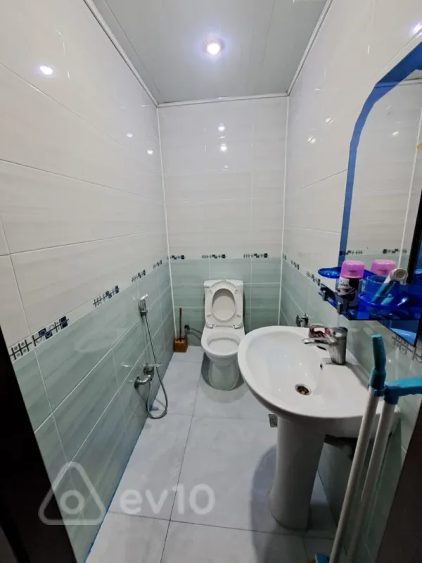 Kirayə verilir 2 otaqlı yeni tikili 95 m²