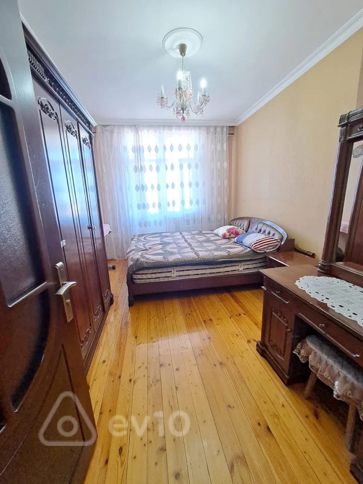 Kirayə verilir 2 otaqlı yeni tikili 95 m²