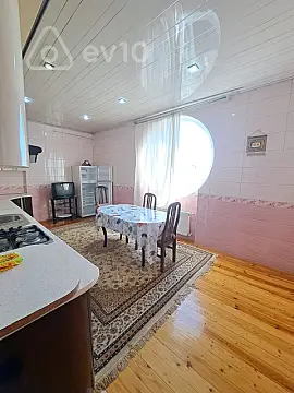 Kirayə verilir 2 otaqlı yeni tikili 95 m²