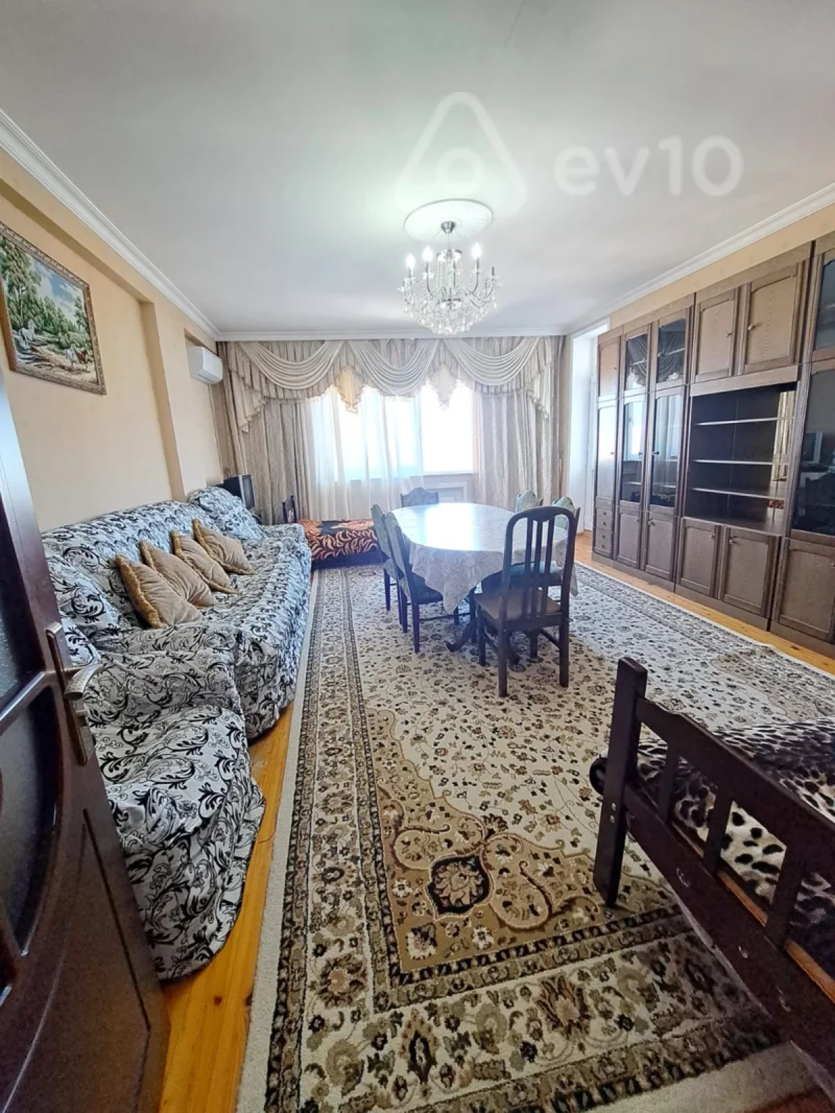 Kirayə verilir 2 otaqlı yeni tikili 95 m²