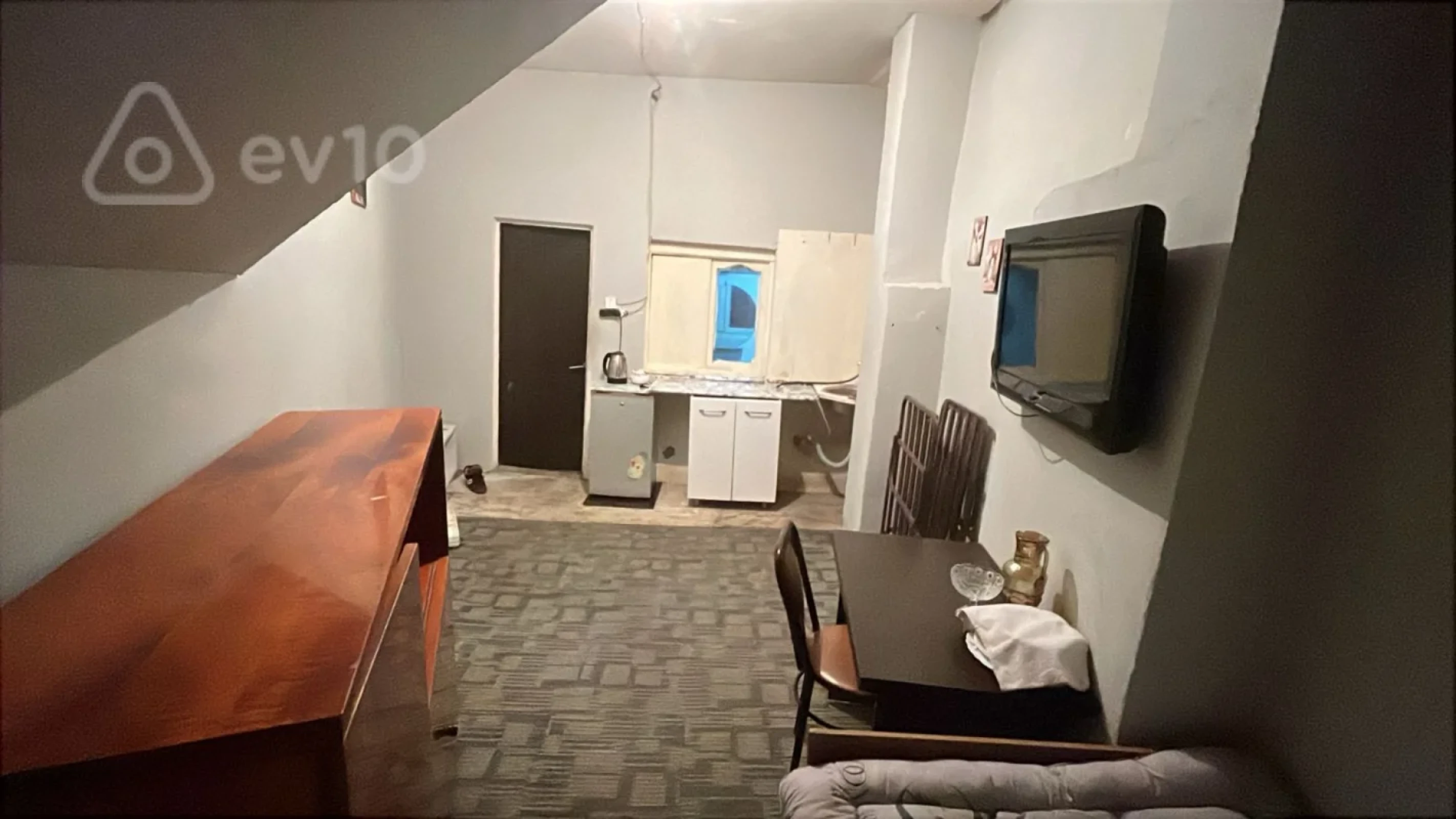 Kirayə verilir 1 otaqlı köhnə tikili 18 m²