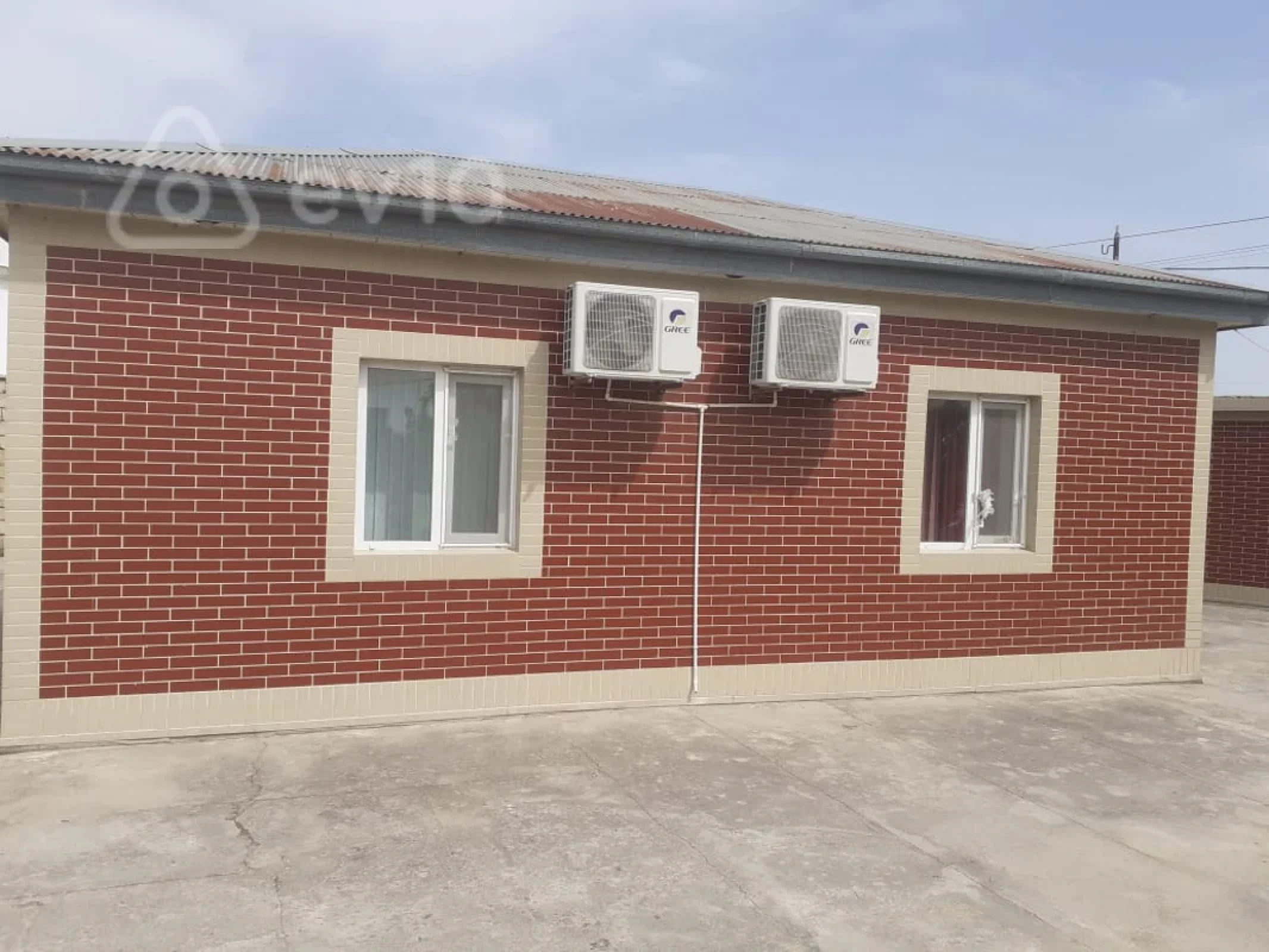 Satılır 4 otaqlı həyət evi 64 m²