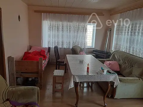 Satılır 4 otaqlı həyət evi 64 m²