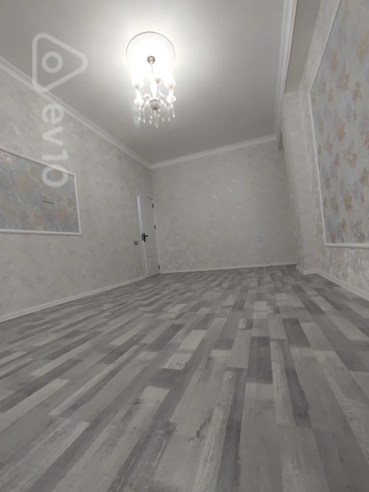 Satılır 2 otaqlı yeni tikili 65 m²