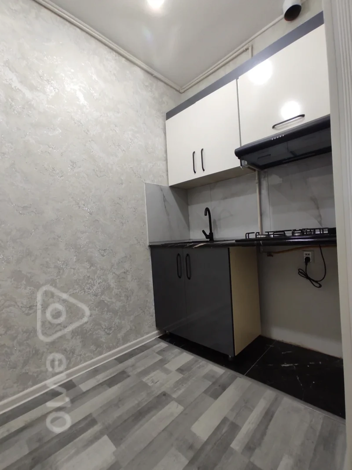 Satılır 2 otaqlı yeni tikili 65 m²