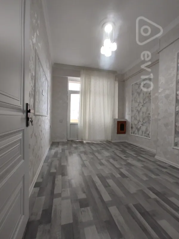 Satılır 2 otaqlı yeni tikili 65 m²