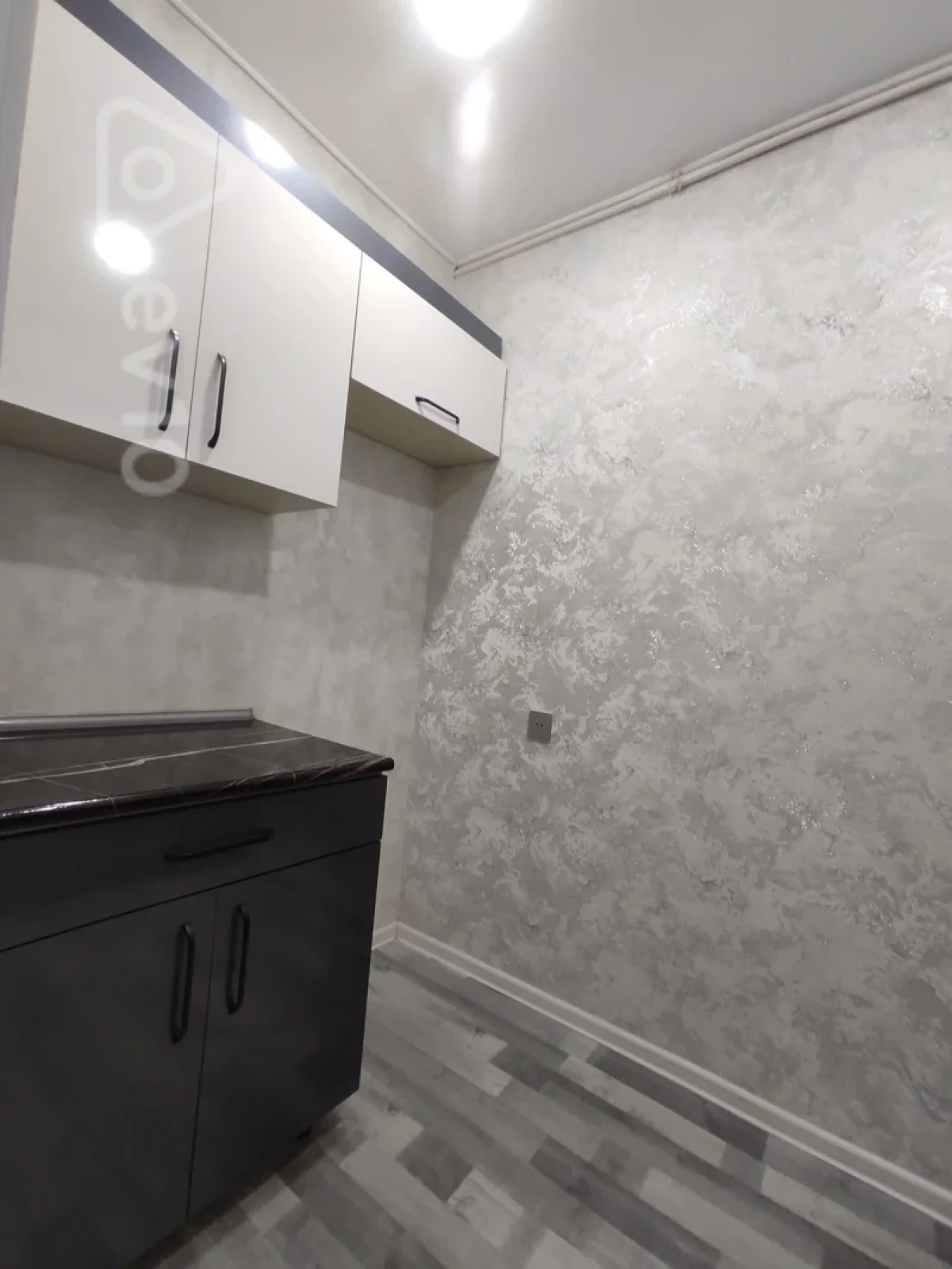 Satılır 2 otaqlı yeni tikili 65 m²