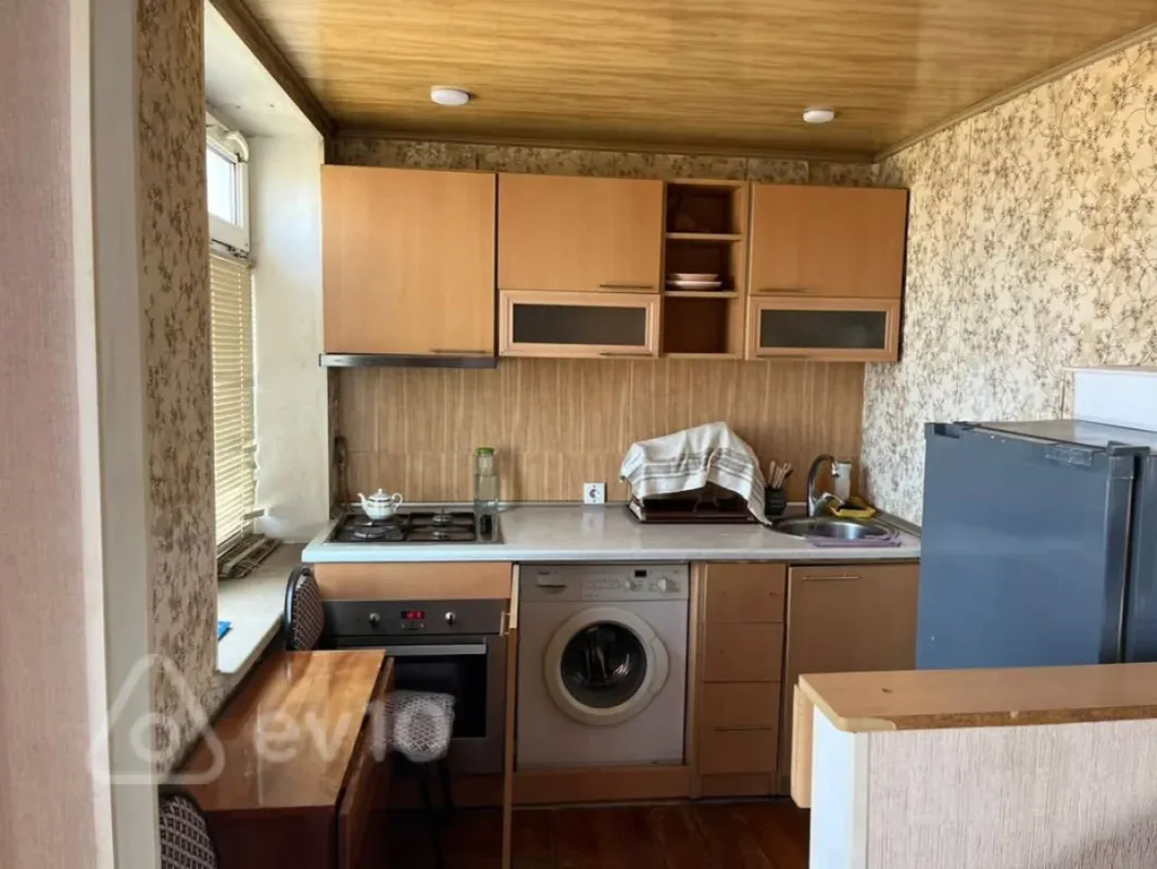 Kirayə verilir 1 otaqlı köhnə tikili 35 m²