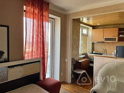 Kirayə verilir 1 otaqlı köhnə tikili 35 m²