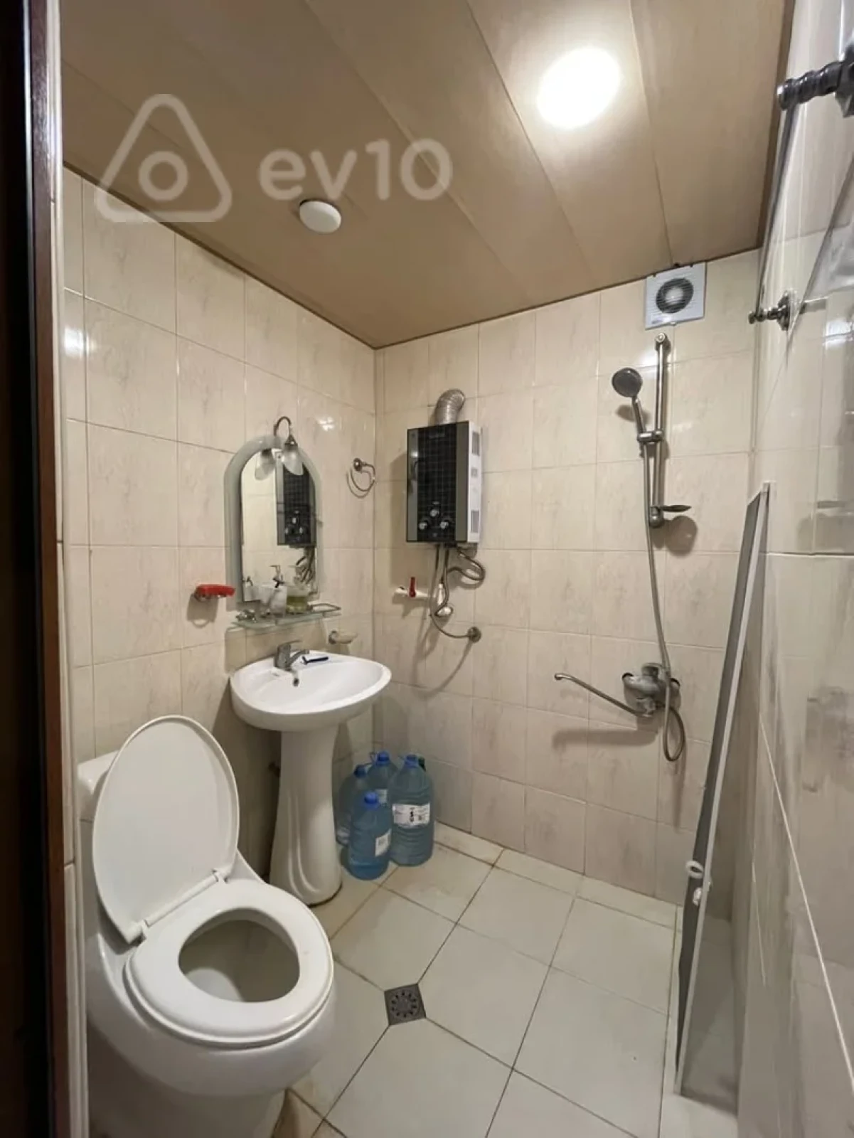 Kirayə verilir 1 otaqlı köhnə tikili 35 m²