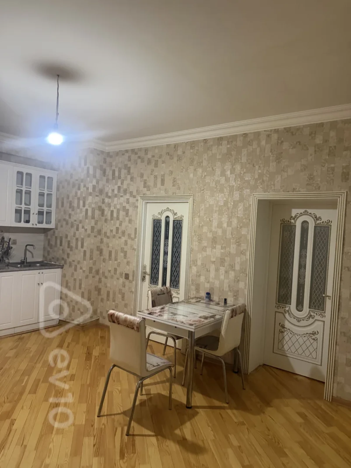 Kirayə verilir 3 otaqlı yeni tikili 110 m²