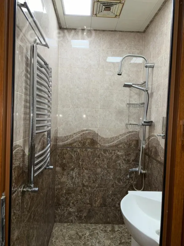 Kirayə verilir 3 otaqlı yeni tikili 75 m²